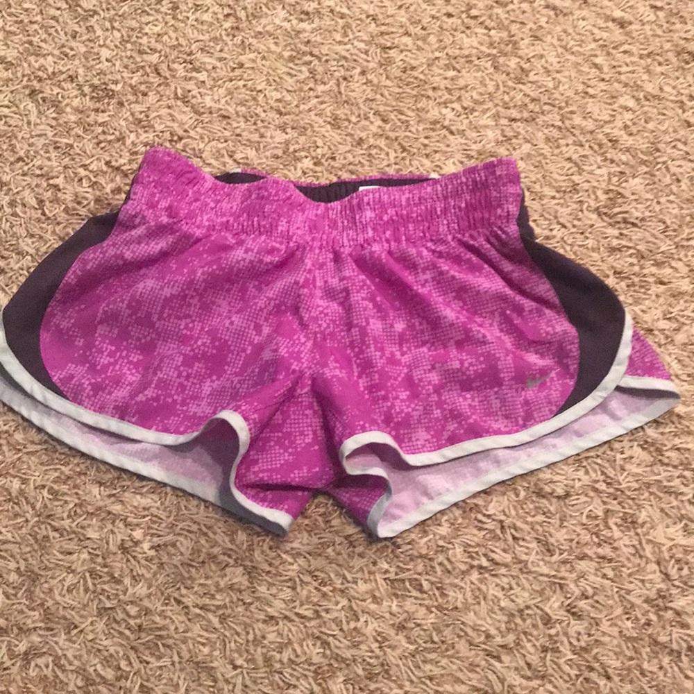 WOMENS NIKE SHORTS